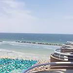 Flamingo Hotel