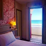 Flamingo Hotel 3*