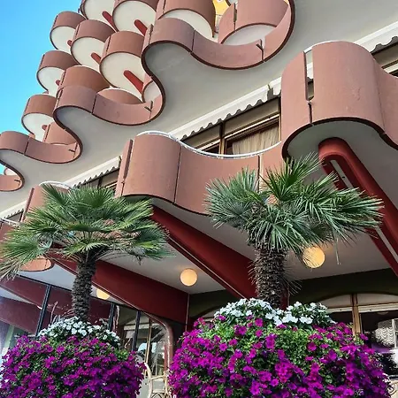 Flamingo Gatteo a Mare