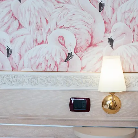 Flamingo Hotel