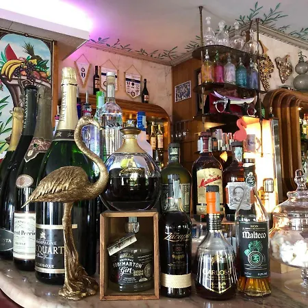 Flamingo ホテル ガッテーオ・ア・マーレ