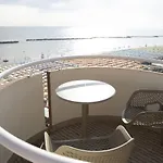 Flamingo 3*