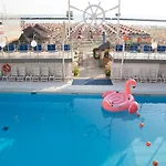 Отель Flamingo
