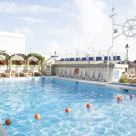 Hotel Flamingo 3*